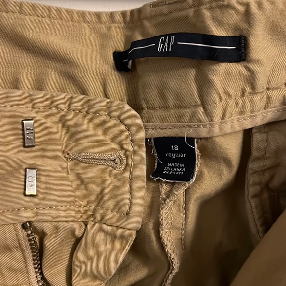 Gap khaki curvy pants - Picture 3 of 6